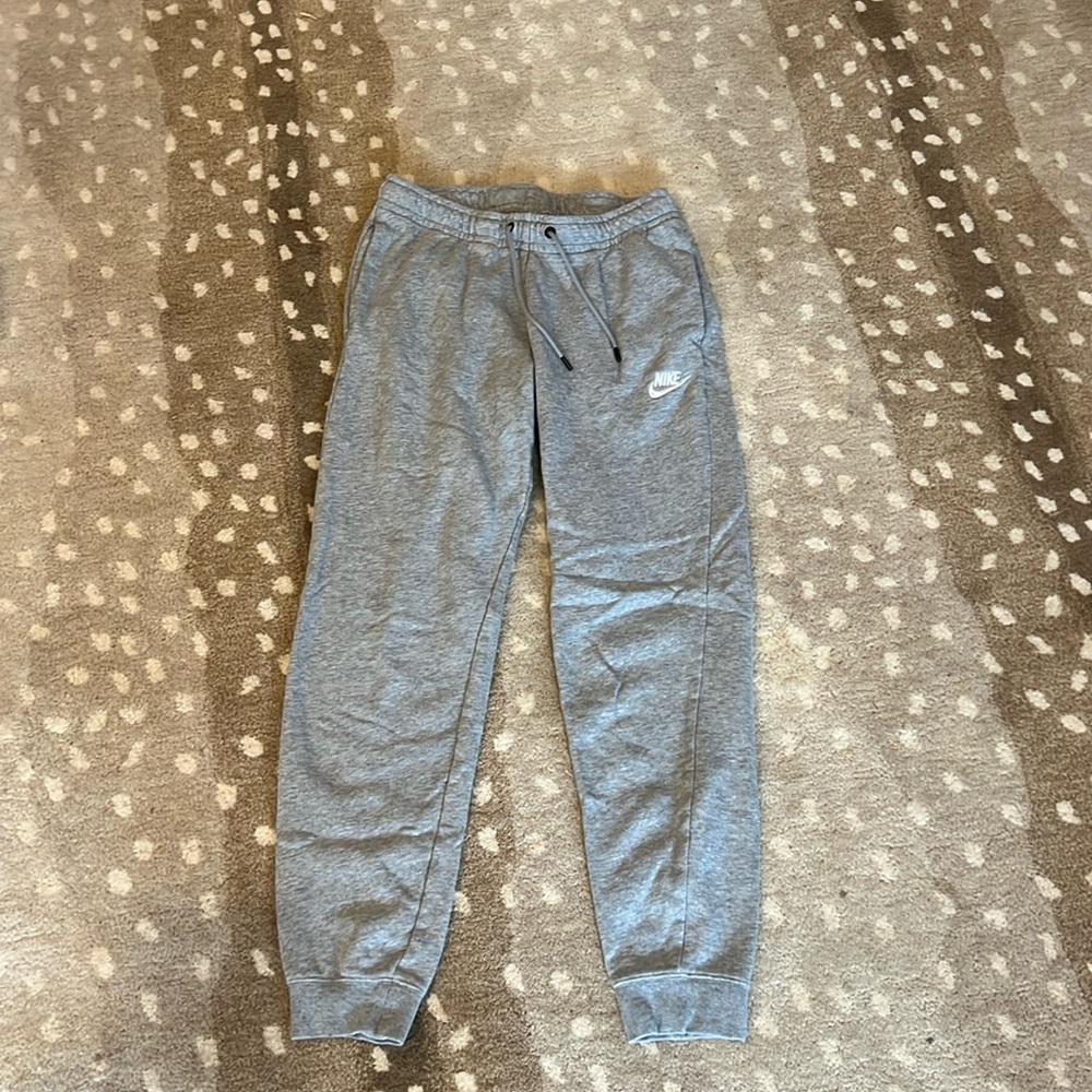 Gray Nike Sweatpants | XS